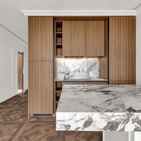 Le Mare Collection